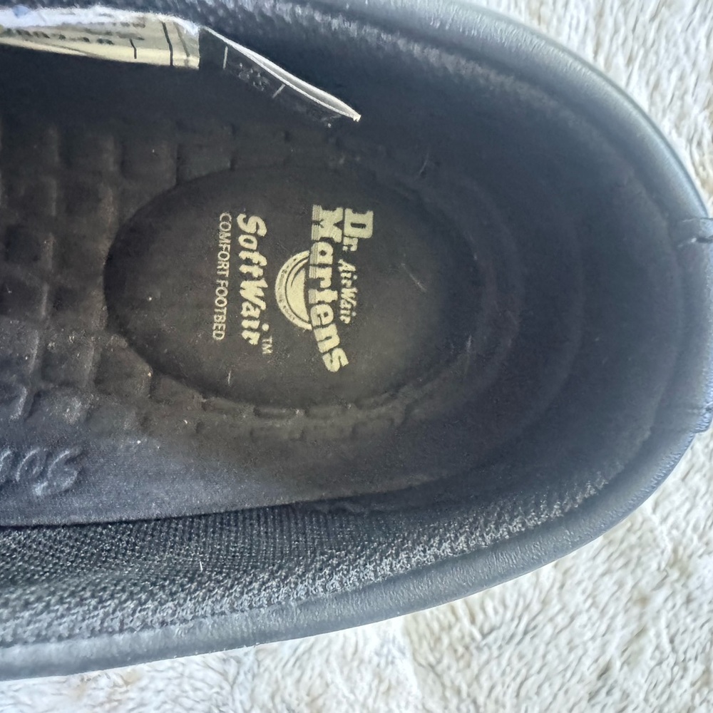 Doc Martin women’s size 9 Mary Jane style shoes. Worn once.